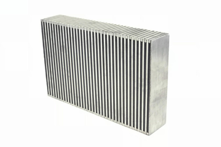 CSF8117 Cellpaket Intercooler (Bar & Plate) 550x350x114 (Vertikal) CSF Radiators