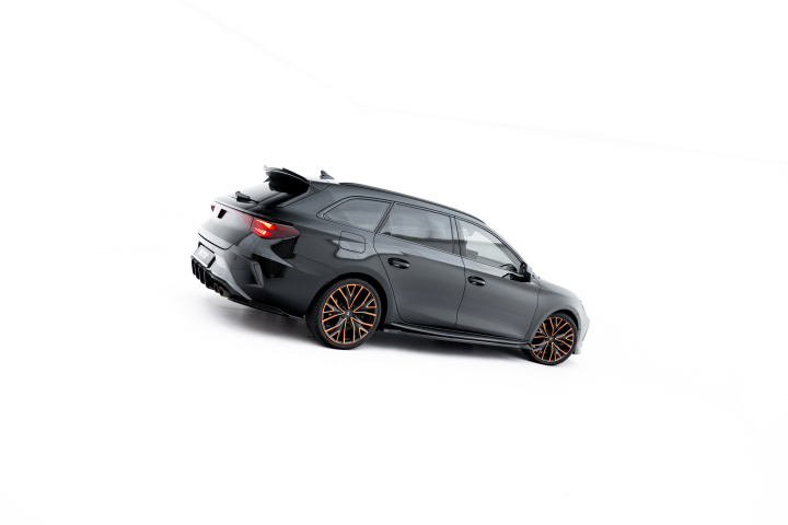 Cupra Leon ST / Hatchback Aero Mk1 / Mk1 Facelift 2020-2024 Sidoextensions V.2 Maxton Design i gruppen Välj bilmodell / Cupra / Leon 2020+ hos DDESIGN Scandinavia AB (CU-LE-1F-AERO-SD2G)