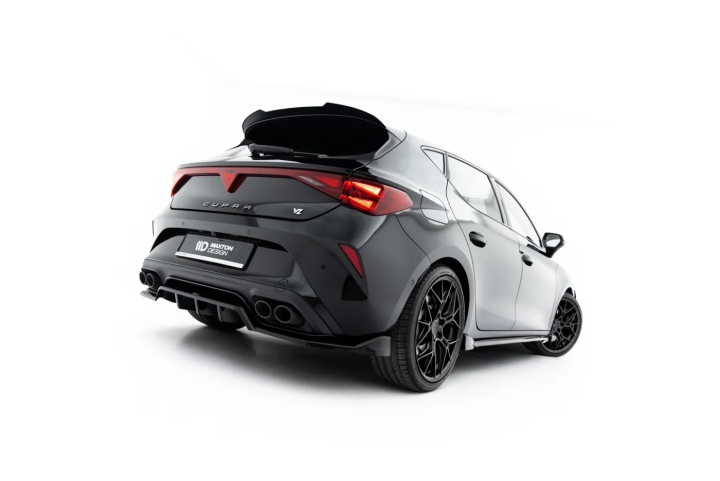 Cupra Leon ST / Hatchback Mk1 Facelift 2024- Bakre Splitter / Diffuser med Splitters V.1 Maxton Design i gruppen Välj bilmodell / Cupra / Leon 2020+ hos DDESIGN Scandinavia AB (CU-LE-1F-RD1G-RD3G)