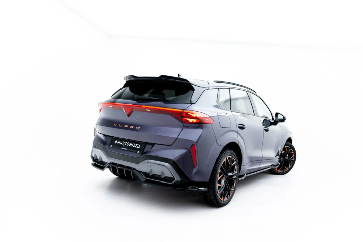 Cupra Terramar Mk1 (Version with towbar) 2024- Bakre Splitter (med vertikala ribbor) V.4 Maxton Design i gruppen Välj bilmodell / Cupra / Terramar 2023+ hos DDESIGN Scandinavia AB (CU-TE-1-RD5G-RD6G)