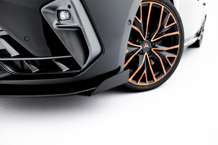 Cupra Leon ST / Hatchback Mk1 Facelift 2024- Front Flaps Flaps Maxton Design i gruppen Välj bilmodell / Cupra / Leon 2020+ hos DDESIGN Scandinavia AB (CULE1FCNC-FSF1G)