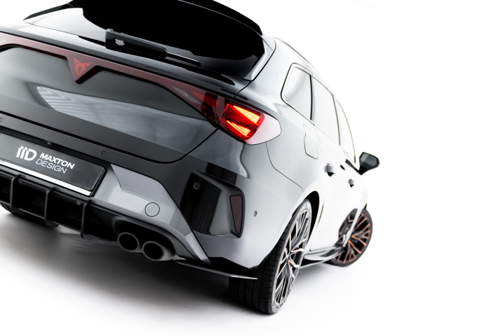 Cupra Leon ST Mk1 Facelift 2024- Street Pro Bakre Sidoextensions Maxton Design i gruppen Välj bilmodell / Cupra / Leon 2020+ hos DDESIGN Scandinavia AB (CULE1FSTCNC-RSD1BRB)