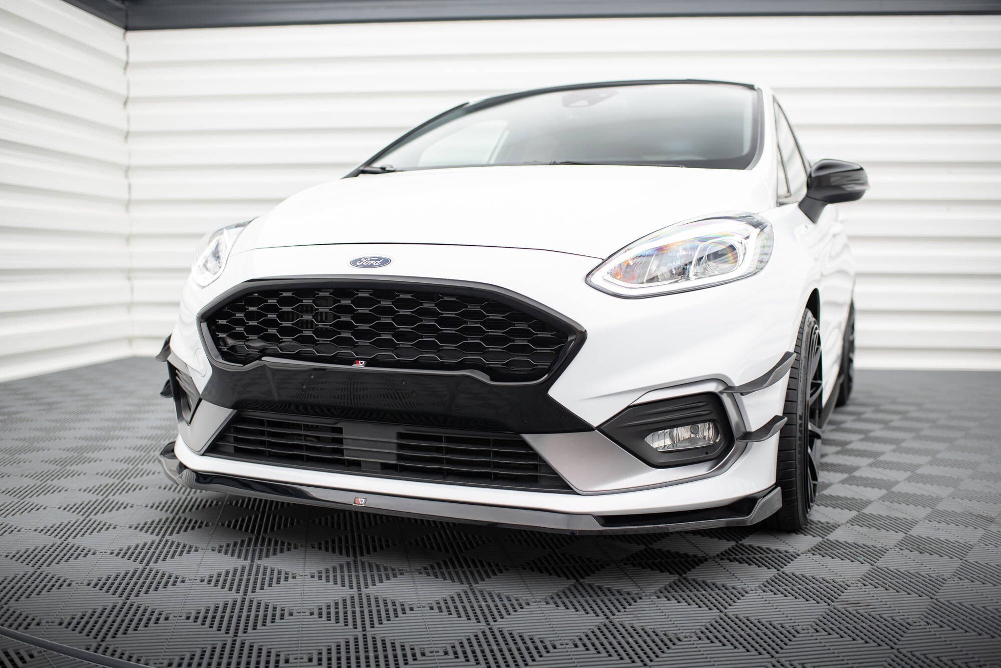 Ford Fiesta MK8 ST ST Line 2018 Frontsplitter V 5 Maxton Design ford-fiesta-mk8-st-st-line-2018-frontsplitter-v-5-maxton-design