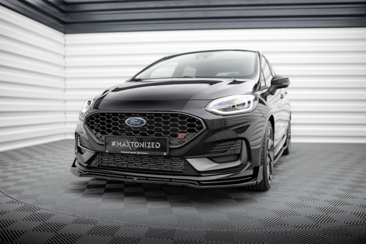 Ford Fiesta MK8 ST / ST-Line Facelift 2021+ Frontsplitter V.4 med Splitters Maxton Design i gruppen Välj bilmodell / Ford / Fiesta MK8 17+ / Styling hos DDESIGN Scandinavia AB (FO-FI-8F-ST-FD4G-FSF1B)