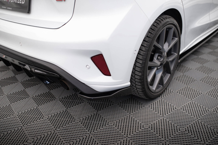 Ford Focus ST MK4 2019+ Bakre Sidoextensions V.2 Maxton Design i gruppen Välj bilmodell / Ford / Focus Mk4 19+ / Styling hos DDESIGN Scandinavia AB (FO-FO-4-ST-RSD2G)