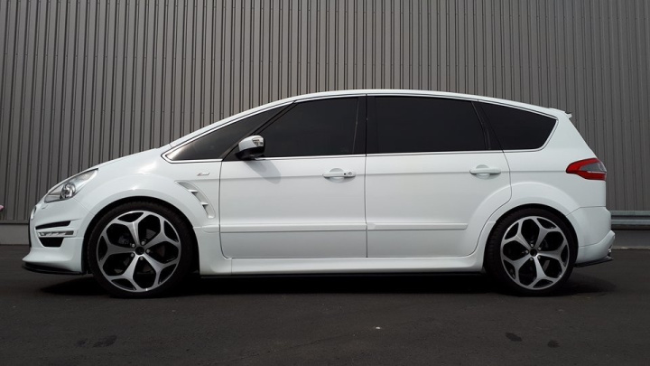 Ford S-Max Titanium MK1 Facelift 2010-2015 Sidokjolar / Sidoextensions Maxton Design i gruppen Välj bilmodell / Ford / S-Max hos DDESIGN Scandinavia AB (FO-SMAX-1F-SD1G)