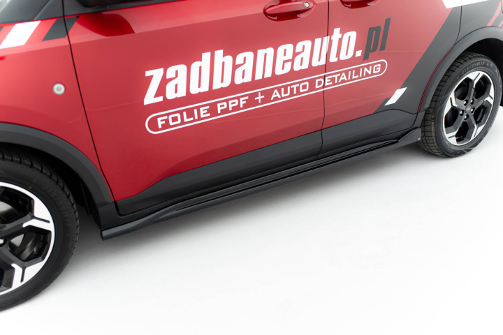Ford Tourneo Courier Mk2 2023+ Sidoextensions Maxton Design i gruppen Välj bilmodell / Ford / Tourneo hos DDESIGN Scandinavia AB (FO-TO-COU-2-SD1G)
