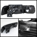 Chevy Silverado 1500/2500 99-02 / Chevy Silverado 3500 01-02 / Chevy Suburban 1500/2500 00-06 / Chevy Tahoe 00-06 Strålkastare - Svarta Spyder Auto