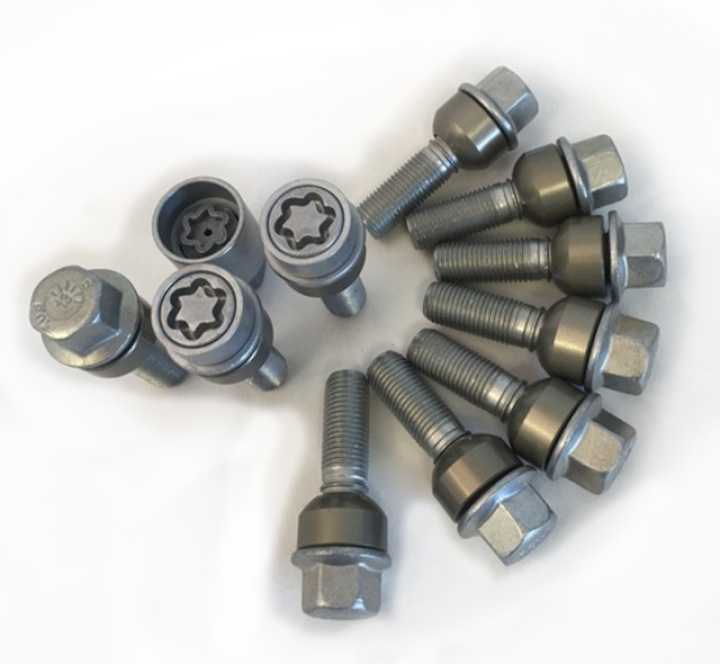 HR-1456806SET H&R Bultsats inkl låsbutar M14x1,5 Sfäriskt 14mm säte rörlig aluminium kona Porsche Taycan Silver, Längd 68/53mm i gruppen Välj bilmodell hos DDESIGN Scandinavia AB (HR-1456806SET)