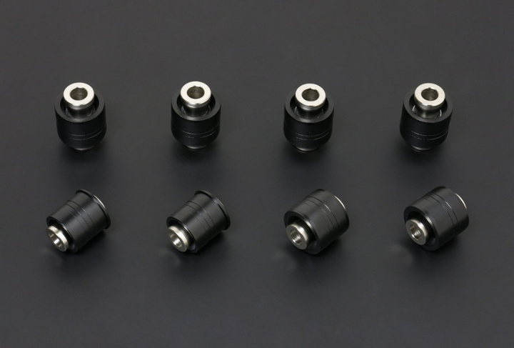 HR-7893 Nissan R35 / 370Z / 350Z Bussningar Spindlar Bak (Pillowball) 8 Delar/Set Hardrace