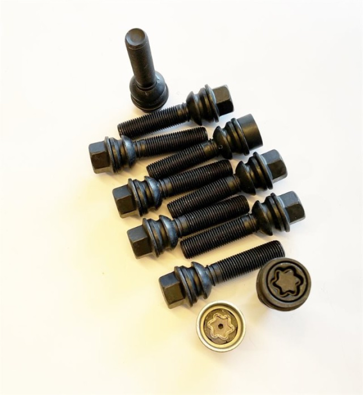 HR-B1454107ASET H&R Bultsats inkl låsbutar M14x1,5 Sfäriskt Audi Q3 Q5 Svart, Längd 41mm i gruppen Välj bilmodell hos DDESIGN Scandinavia AB (HR-B1454107ASET)