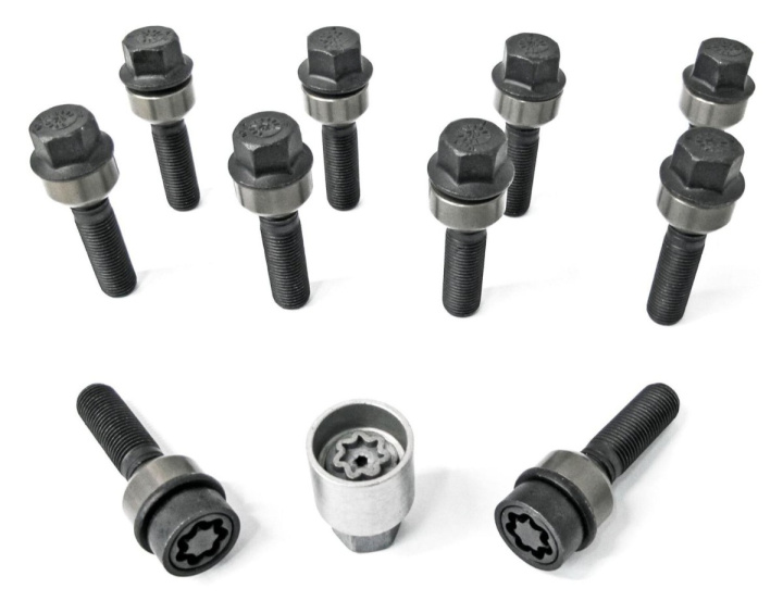 HR-B1457406SET H&R Bultsats inkl låsbutar M14x1,5 Sfäriskt 14mm säte rörlig aluminium kona Porsche Taycan Svart, Längd 74/59mm i gruppen Välj bilmodell hos DDESIGN Scandinavia AB (HR-B1457406SET)