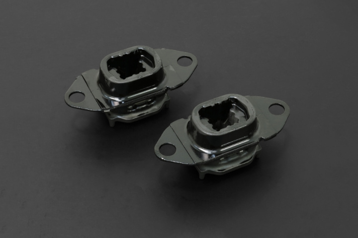 HR-Q0842 Smart SMART FORTWO 15- C453 Motorfästen (Förstärkta Gummibussningar) - 2Delar/Set Hardrace