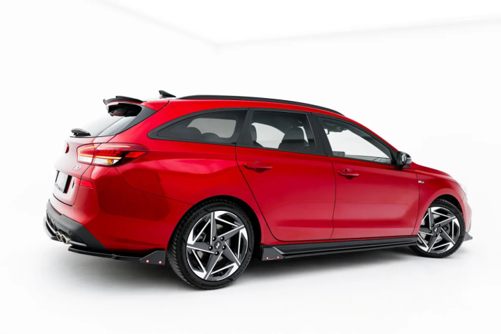 Hyundai I30 N-Line MK3 Facelift 2020+ Sidoextensions med Splitters V.3 Maxton Design i gruppen Välj bilmodell / Hyundai / I30 (PD) 17+ / Styling hos DDESIGN Scandinavia AB (HY-I30-3-N-SD5G-SF1B)