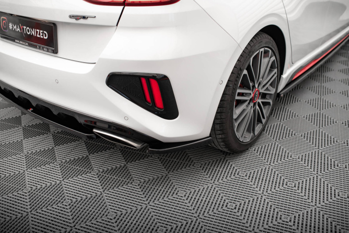 KIA Ceed GT Mk3 2018-2022 Bakre Sidoextensions V.1 Maxton Design i gruppen Välj bilmodell / KIA / Ceed 06+ / Styling hos DDESIGN Scandinavia AB (KI-CE-3-GT-RSD1G)
