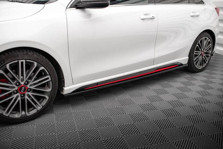 KIA Ceed GT Mk3 2018-2022 Sidoextensions V.1 Maxton Design i gruppen Välj bilmodell / KIA / Ceed 06+ / Styling hos DDESIGN Scandinavia AB (KI-CE-3-GT-SD1G)