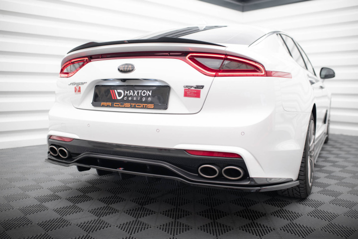 KIA Stinger GT Mk1 2017-2023 Bakre Splitter (Med Splitters) V.1 Maxton Design i gruppen Välj bilmodell / KIA / Stinger / Styling hos DDESIGN Scandinavia AB (KI-ST-1-GTLINE-RD1G-RD2G)
