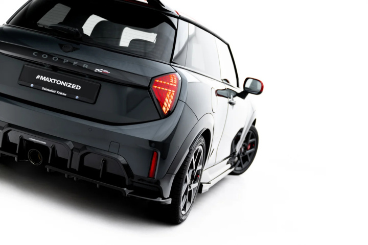 Mini Cooper John Cooper Works F66 2025- Bakre Splitter / Diffuser Maxton Design i gruppen Välj bilmodell / Mini hos DDESIGN Scandinavia AB (MC-4-66-JCW-3D-RSD1G-RD1G)