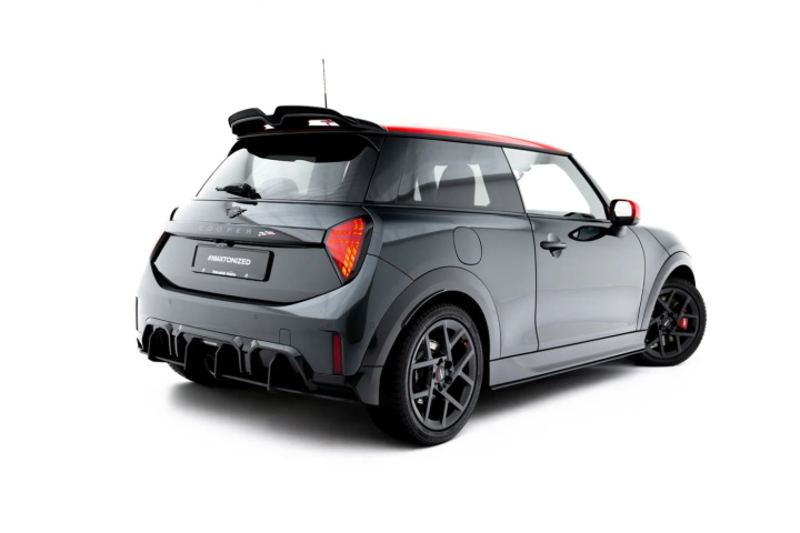 Mini Cooper John Cooper Works F66 2025- Street Pro Sidoextensions Maxton Design i gruppen Välj bilmodell hos DDESIGN Scandinavia AB (MC466JCW3DCNC-SD1B)