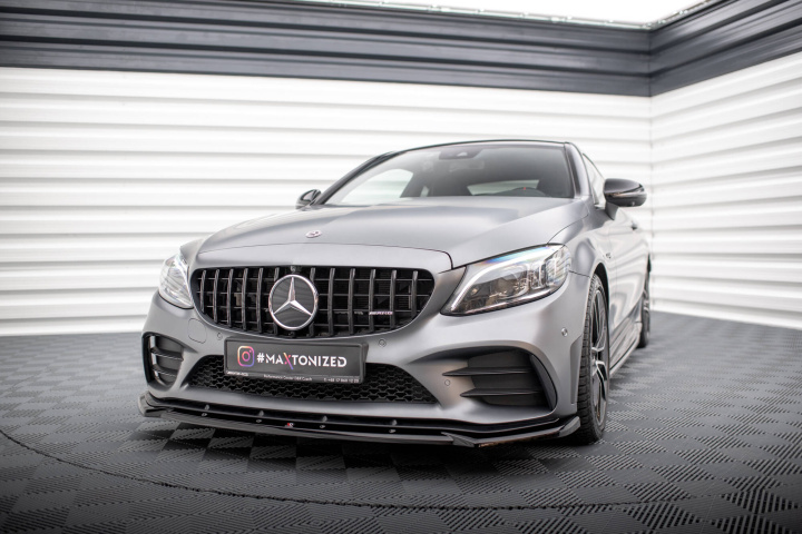 Mercedes AMG C43 Coupe / Sedan C205 / W205 Facelift 2018-2022 Frontläpp / Frontsplitter V.2 Maxton Design i gruppen Välj bilmodell / Mercedes Benz / C-Class 15-21 (W205) / Styling hos DDESIGN Scandinavia AB (ME-C-205F-43-C-FD2G)