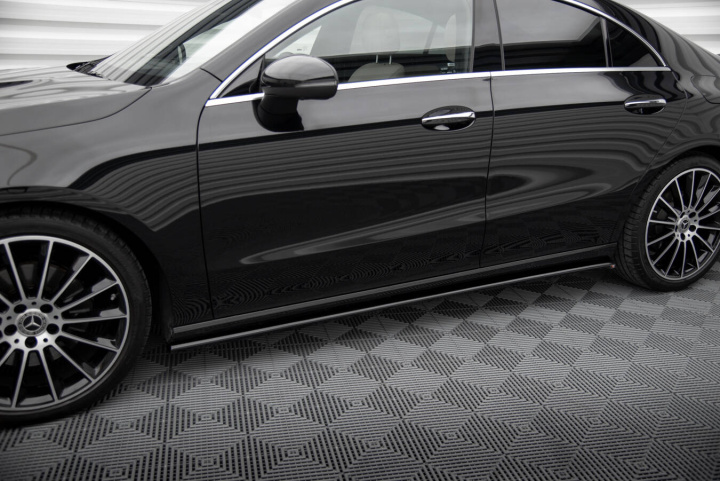Mercedes-Benz CLA Coupe / Shooting Brake C118 2019+ Sidokjolar / Sidoextensions Maxton Design i gruppen Välj bilmodell / Mercedes Benz / CLA-Class 19+ (C118) hos DDESIGN Scandinavia AB (ME-CLA-118-SD1G)