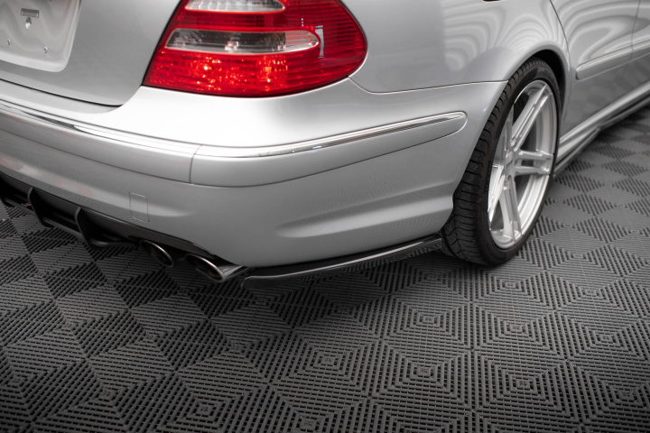 Mercedes-Benz E55 AMG W211 2003-2006 Bakre Sidoextensions V.1 Maxton Design i gruppen Välj bilmodell / Mercedes Benz / E-Class 02-09 (W211) / Styling hos DDESIGN Scandinavia AB (ME-E-211-AMG-RSD1G)