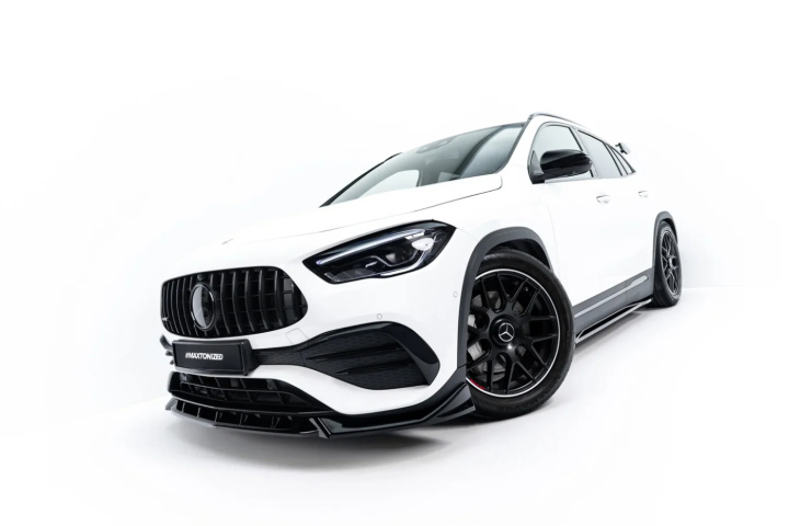 Mercedes GLA 35 AMG H247 Frontsplitter Maxton Design i gruppen Välj bilmodell / Mercedes Benz / GLA-Class 2023+ (H247) hos DDESIGN Scandinavia AB (ME-GLA-H247-35-FD1G)