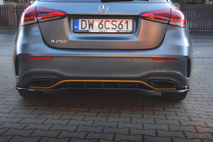 Mercedes-Benz A Hatchback AMG-Line W177 2018-2023 Bakre Splitter / Diffuser (med bars) Maxton Design i gruppen Välj bilmodell / Mercedes Benz / A-Klass 18+ (W177) hos DDESIGN Scandinavia AB (MEA177AMGLINERD1GRD2G)