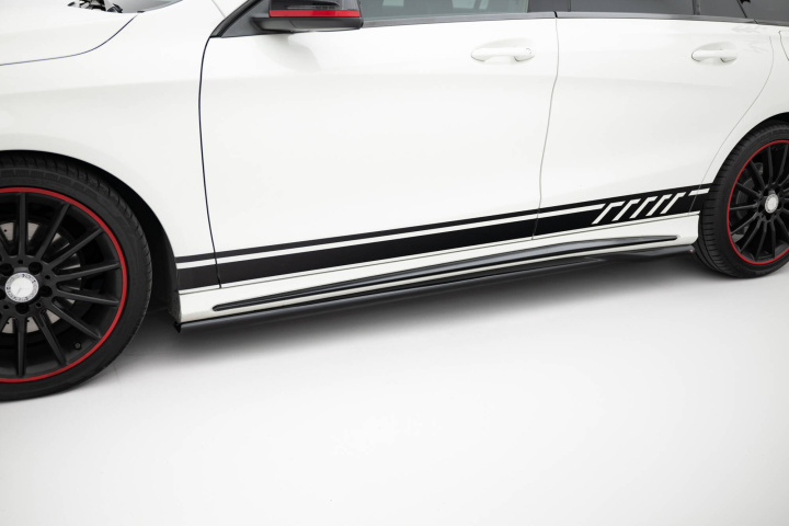 Mercedes-Benz CLA AMG-Line C117 2013-2017 Sidoextensions Maxton Design i gruppen Välj bilmodell / Mercedes Benz / CLA-Class 13-19 (C117) / Styling hos DDESIGN Scandinavia AB (MECLA117AMGLINESBSD1G)