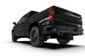 Chevrolet Silverado Gen 4 1500 2019-2026 Stänklappar UR Svarta Med Rödmetallic Logotyp Rally Armor