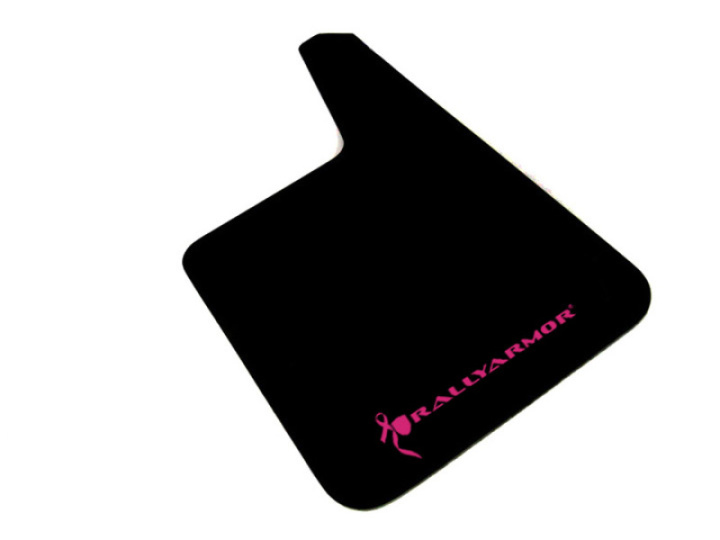 Universella Stänklappar Basic Plus Utan Monteringsdetaljer Med Rosa Bröstcancerlogotyp Rally Armor i gruppen Välj bilmodell hos DDESIGN Scandinavia AB (MF20-BAS-BCPK)