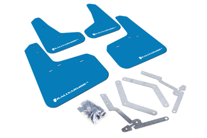 Ford Focus ST 2012-2019 / RS 2016-2019 Stänklappar UR Nitrous Blue Med Vit Logotyp Rally Armor i gruppen Välj bilmodell hos DDESIGN Scandinavia AB (MF27-UR-NBL-WH)