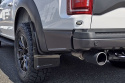 2017-19 Ford Raptor Svarta Stänkskydd med Vit Logo Rally Armor