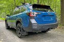 Subaru Outback Wilderness 2022-2025 Stänklappar Svarta Med Wild Orange Logotyp Rally Armor