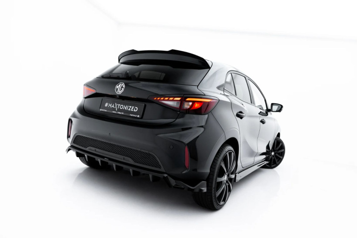 MG 3 Mk1 2024- Bakre Splitter (med vertikala ribbor) Maxton Design i gruppen Välj bilmodell / MG / MG 3 2024+ hos DDESIGN Scandinavia AB (MG-3-1-RD1G-RD2G)