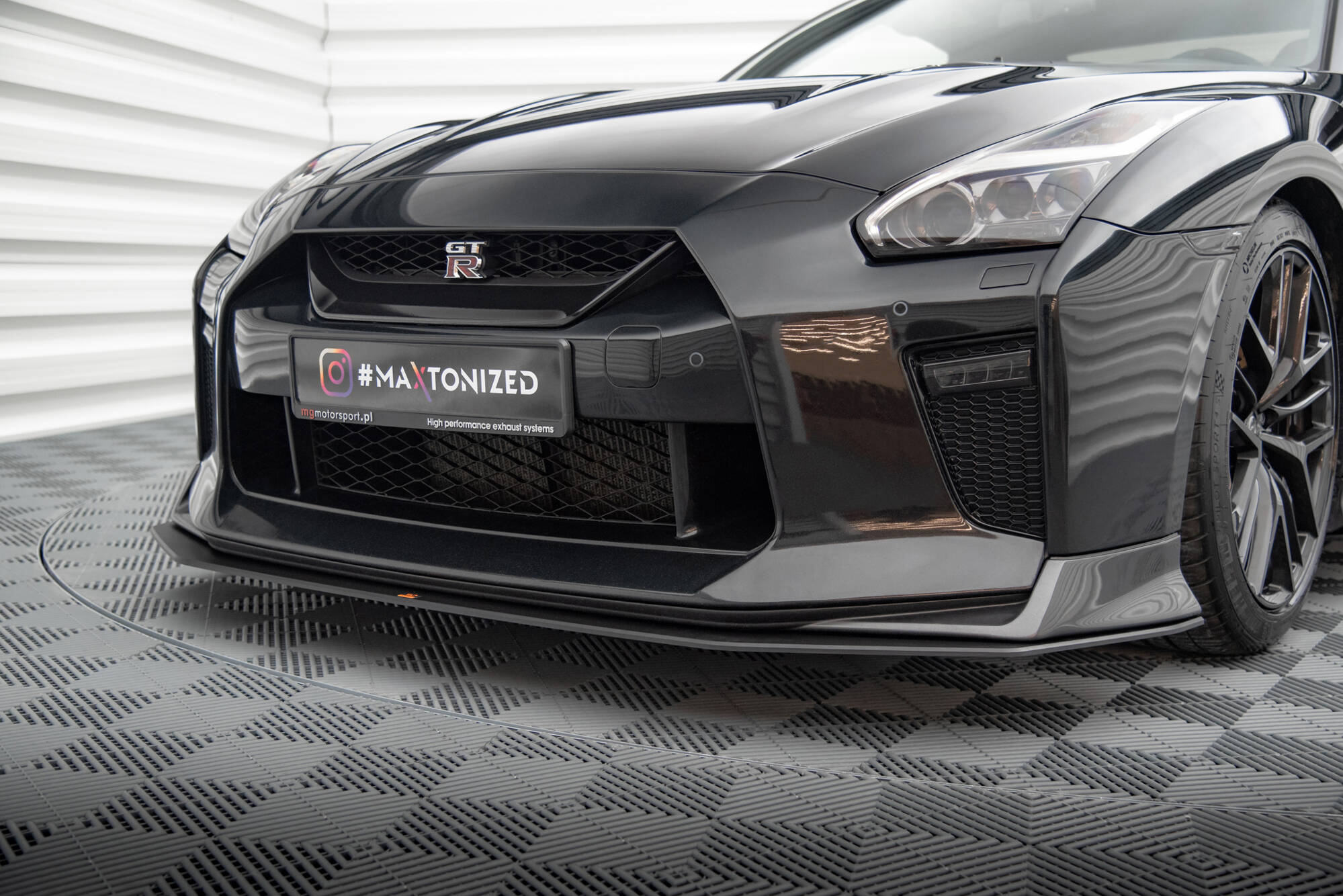 Mtm R35 Nissan GTR R35 Facelift 2016-2022 Street Pro Frontläpp / Frontsplitter ...