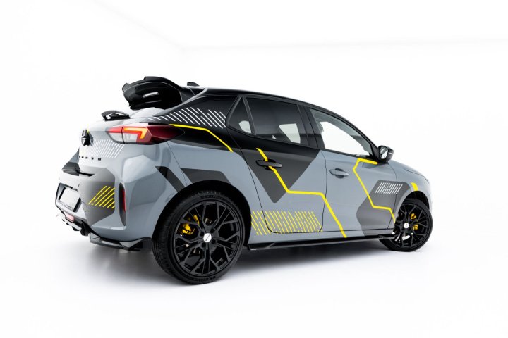 Opel Corsa F Facelift (Mk6 Facelift) 2023+ Sidokjolar / Sidoextensions Maxton Design i gruppen Välj bilmodell / Opel / Corsa F 2019+ hos DDESIGN Scandinavia AB (OP-CO-FF-SD1G)