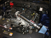 PF9022WB-1742 Ford 11-14 Mustang V6 3.7L Svart (Wrinkle) Power-Flow Luftfilterkit Injen (2)