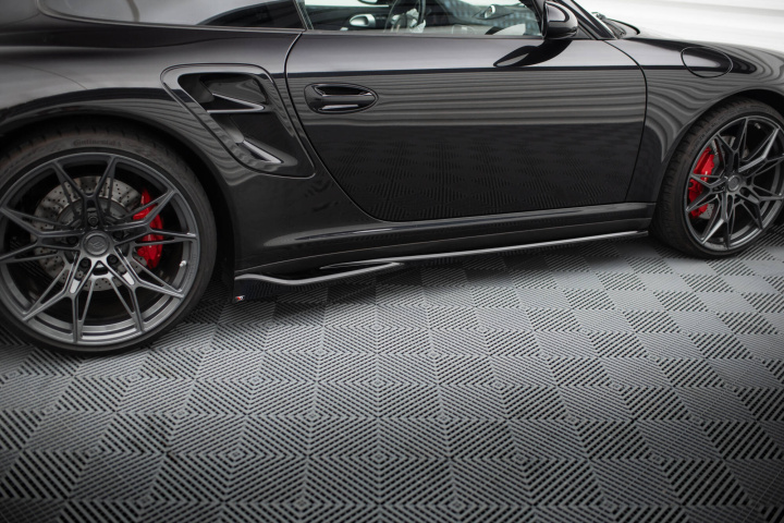 Porsche 997 Turbo 2006-2009 Sidokjolar / Sidoextensions Maxton Design i gruppen Välj bilmodell / Porsche / 997 04-12 / Styling hos DDESIGN Scandinavia AB (PO-911-997-TURBO-SD1G)
