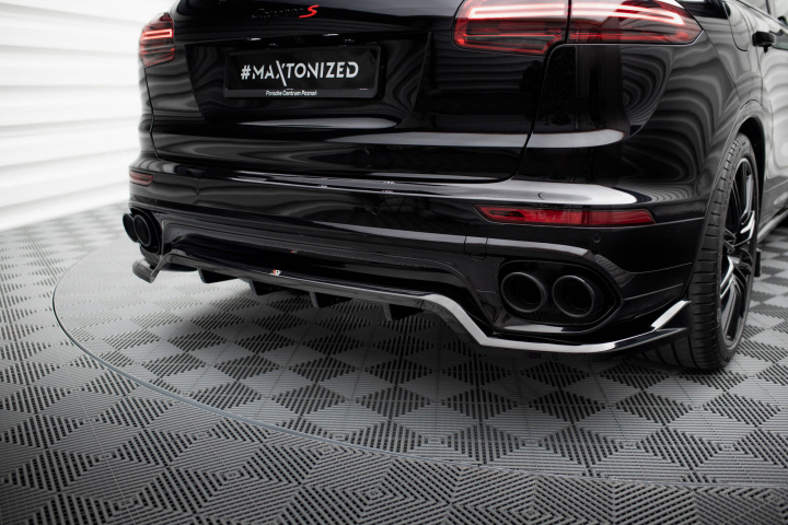 Porsche Cayenne Mk2 Facelift 2014-2018 Bakre Splitter / Diffuser med Splitters Maxton Design i gruppen Välj bilmodell / Porsche / Cayenne 10+ / Styling hos DDESIGN Scandinavia AB (PO-CAY-2F-RD1G-RD2G)