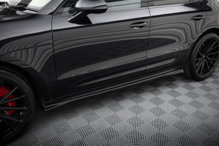 Porsche Macan T Mk1 Facelift 2 2021+ Sidokjolar / Sidoextensions Maxton Design i gruppen Välj bilmodell / Porsche / Macan 14+ hos DDESIGN Scandinavia AB (PO-MA-1F2-T-SD1G)