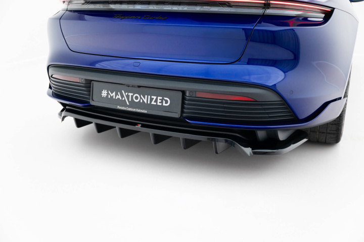 Porsche Taycan Turbo S Mk1 2019-2024 Bakre Splitter (Med Splitters) Maxton Design i gruppen Välj bilmodell / Porsche / Taycan 19+ hos DDESIGN Scandinavia AB (PO-TAY-1-TURBO-S-RD1GRD2G)