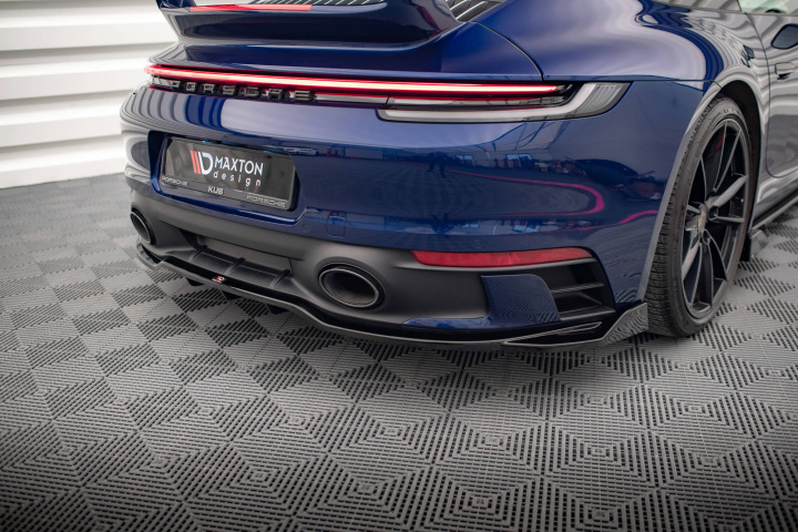 Porsche 911 Carrera Aero / Carrera S Aero 992 2019+ Bakre Splitter / Diffuser V.2 Maxton Design i gruppen Välj bilmodell / Porsche / 992 2018+ hos DDESIGN Scandinavia AB (PO911992CAAERORD2GRD3G)
