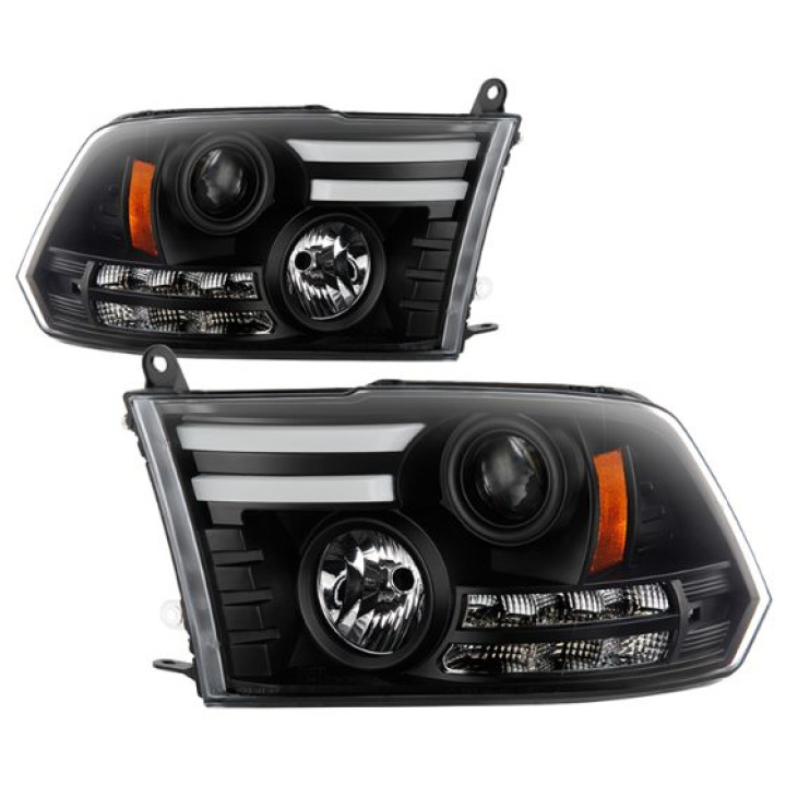 PRO-YD-DR09-LBDRL-BK Dodge Ram 09-12 Strålkastare Projektor - Ljuslist DRL - Svarta Spyder Auto