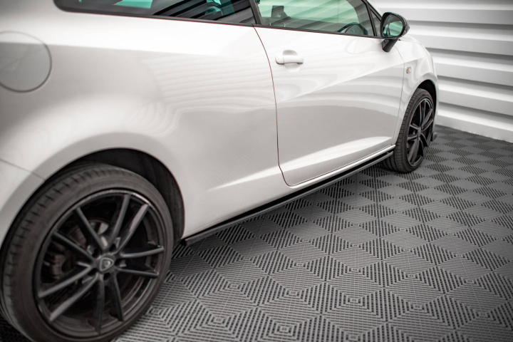 Seat Ibiza FR SC Mk4 Facelift 2012-2017 Sidoextensions V.1 Maxton Design i gruppen Välj bilmodell / Seat / Ibiza Mk4 (6J) 08-17 / Styling hos DDESIGN Scandinavia AB (SE-IB-4F-FR-SC-SD1G)