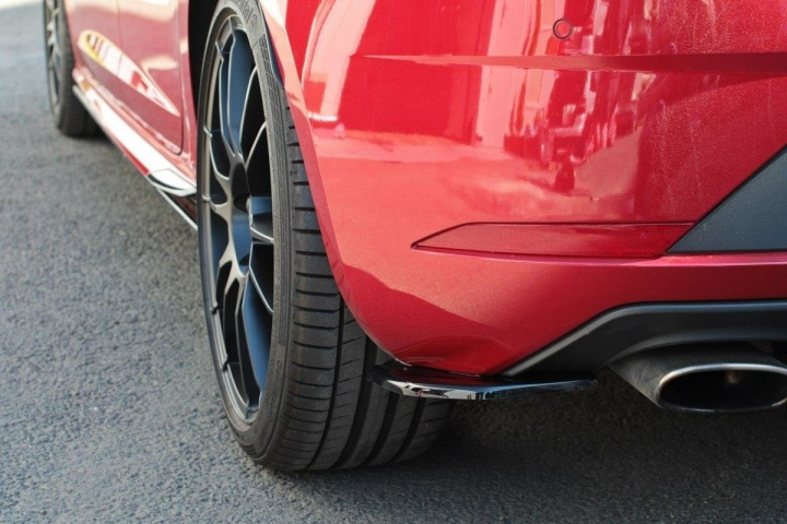 Seat Leon Cupra MK3 Facelift Hatchback 2017-2020 Bakre Sidoextensions V.1 Maxton Design i gruppen Välj bilmodell / Seat / Leon Mk3 12-20 / Styling hos DDESIGN Scandinavia AB (SE-LE-3F-CU-RSD1G)
