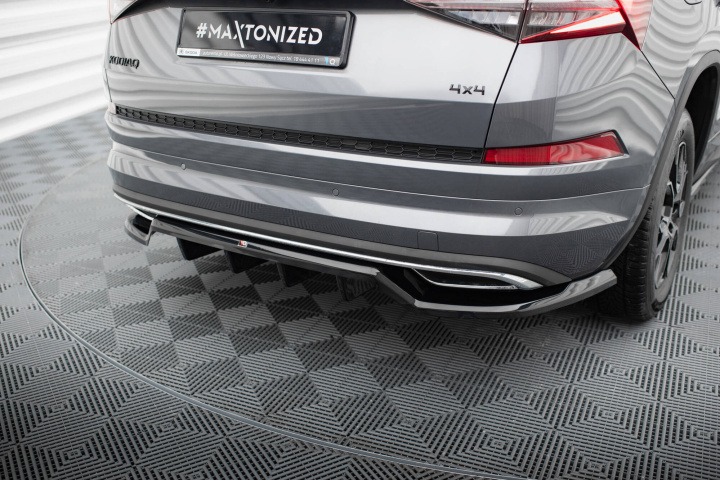 Skoda Kodiaq Sportline Mk1 Facelift 2021-2023 Diffuser (Med Splitters) V.1 Maxton Design i gruppen Välj bilmodell / Skoda / Kodiaq Mk1 (NS7) 2016+ hos DDESIGN Scandinavia AB (SK-KO-1F-SL-RD1G-RD2G)