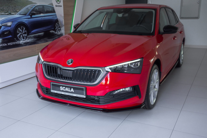 Skoda Scala 2019+ Frontläpp / Frontsplitter V.3 Maxton Design i gruppen Välj bilmodell / Skoda / Scala 2019+ hos DDESIGN Scandinavia AB (SK-SC-1-FD3G)
