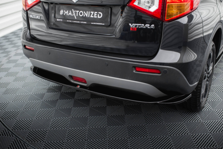 Suzuki Vitara S Mk2 2015+ Bakre Splitter (Med Splitters) V.1 Maxton Design i gruppen Välj bilmodell / Suzuki / Vitara - Grand Vitara hos DDESIGN Scandinavia AB (SZ-VI-3-S-RD1G)