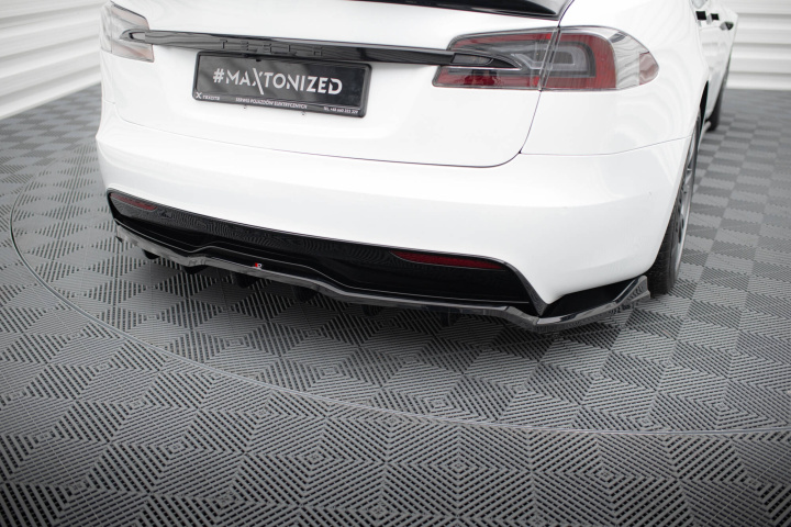 Tesla Model S Plaid Mk1 Facelift 2021+ Bakre Splitter (Med Splitters) V.1 Maxton Design i gruppen Välj bilmodell / Tesla Motors / Tesla Model S 2012+ hos DDESIGN Scandinavia AB (TE-MODELS-1F2-PLRD1GRD3G)